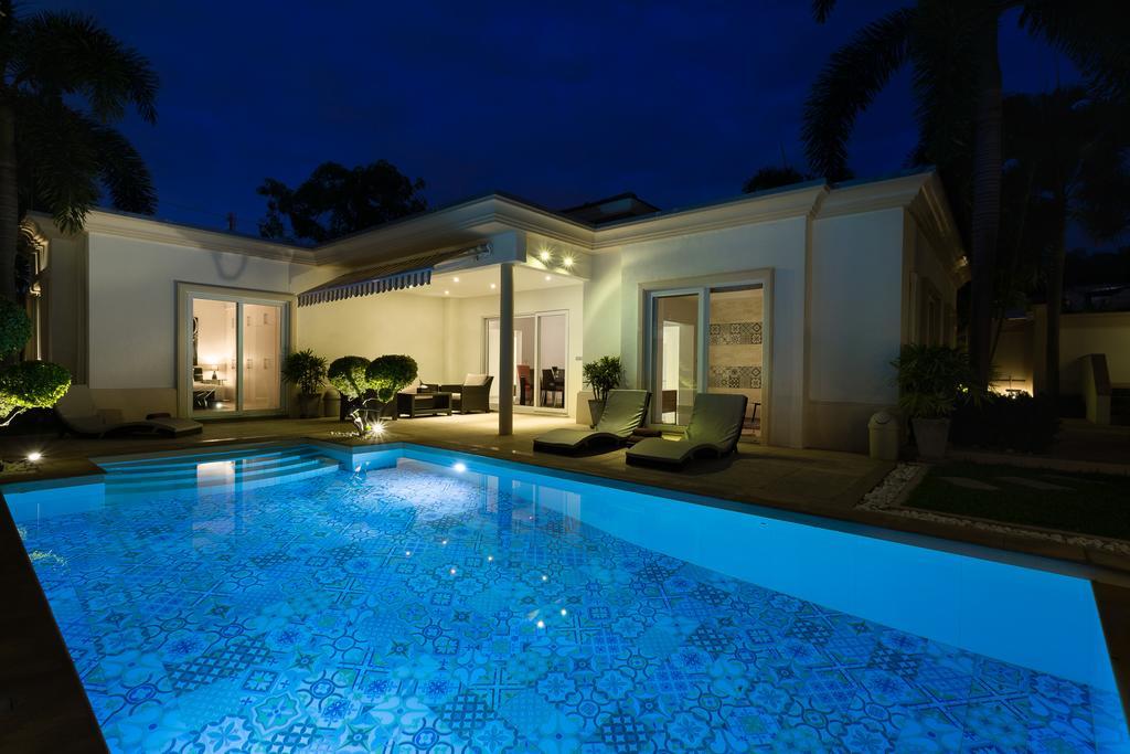 Luxury Pool Villa 44 3BR 6-8 persons Pattaya Exterior foto