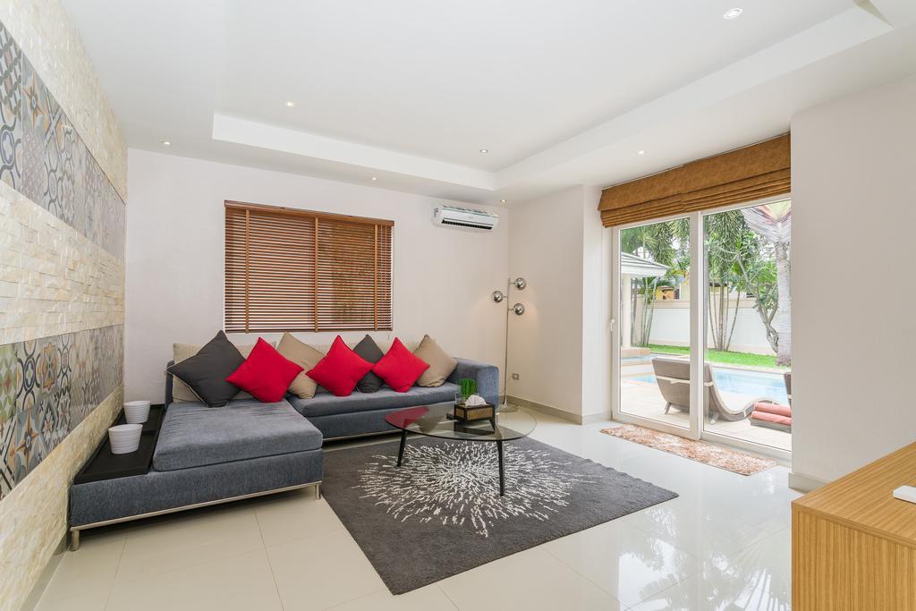 Luxury Pool Villa 44 3BR 6-8 persons Pattaya Exterior foto