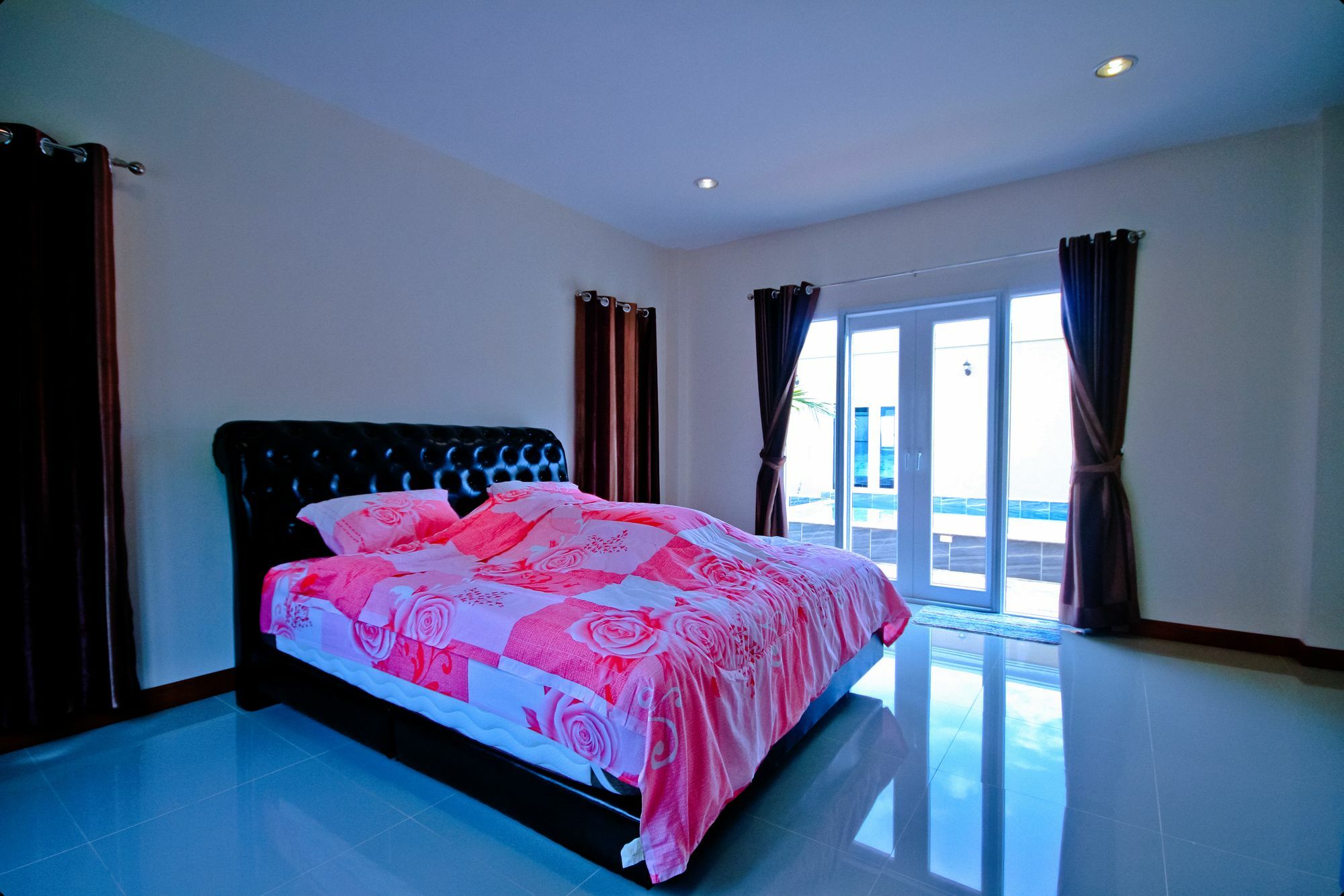 Luxury Pool Villa 44 3BR 6-8 persons Pattaya Exterior foto